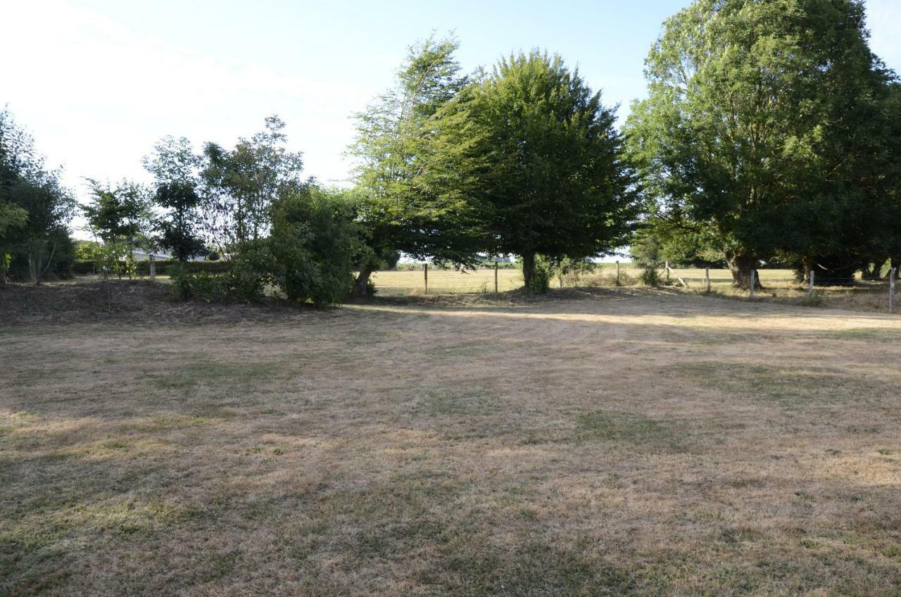 Gite De La Pature Le Thuit-Simer Exterior photo