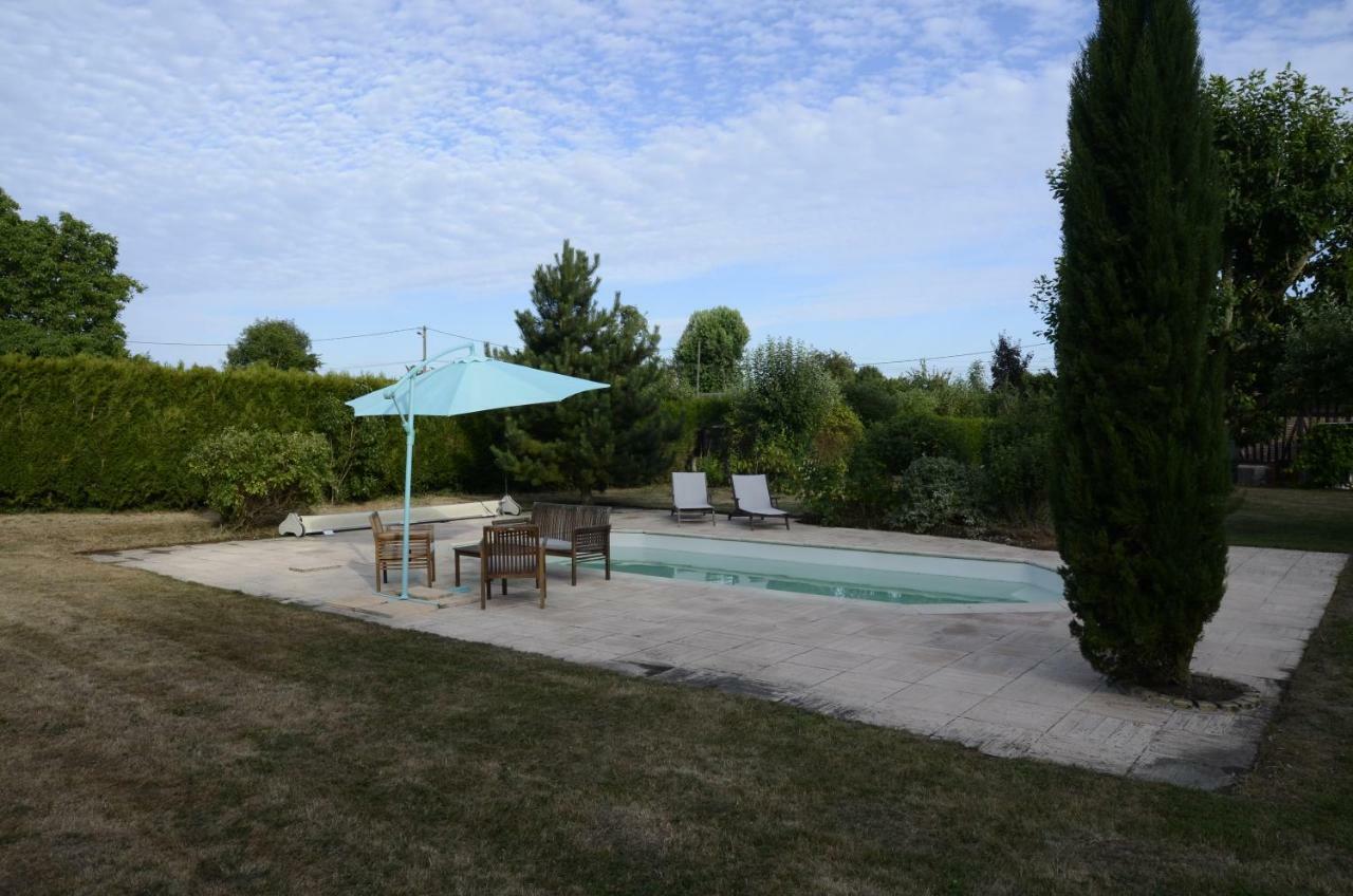 Gite De La Pature Le Thuit-Simer Exterior photo